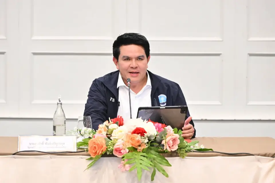 นายสุรศักดิ์ พันธ์เจริญวรกุล รัฐมนตรีว่าการกระทรวงการท่องเที่ยวและกีฬา 