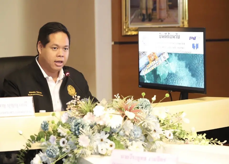 นายสรรเพชญ บุญญามณี รัฐมนตรีช่วยว่าการกระทรวงคมนาคม ลงพื้นที่จังหวัดชลบุรี เพื่อตรวจติดตามการดำเนินงานโครงการพัฒนาท่าเรือแหลมฉบัง ระยะที่ 3 และมอบนโยบายแก่การท่าเรือแห่งประเทศไทย (กทท.)