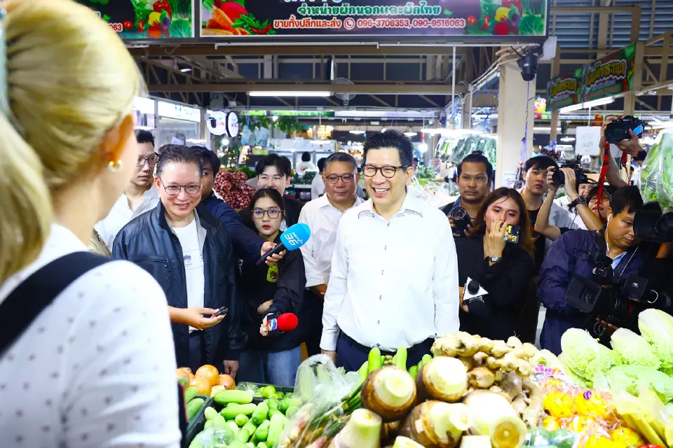 นายเอกนิติแนะร้านค้าใช้ AI “นกกระซิบ” วิเคราะห์ยอดขาย-ต่อยอดขอสินเชื่อธนาคาร