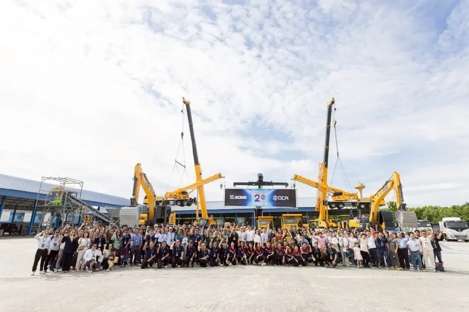 XCMG จับมือ OCR ลุยบิ๊กดีล! เซ็นซื้อรถบรรทุกไฟฟ้า 300 คัน ปักหมุดลุย “โลจิสติกส์สีเขียว” ในไทย