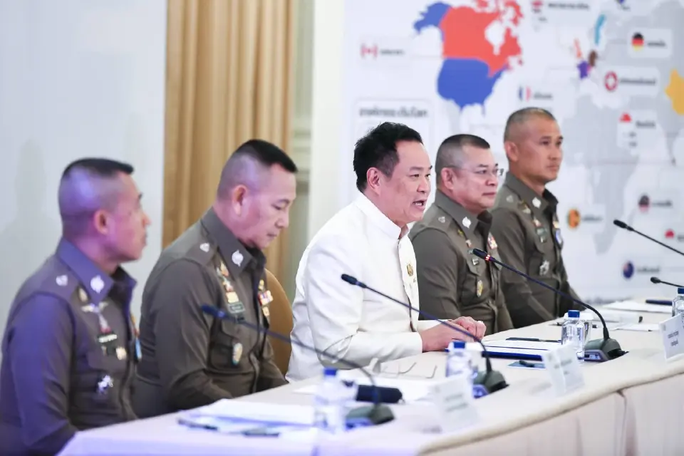 นายอนุทิน ชาญวีรกูล นายกรัฐมนตรีและรัฐมนตรีว่าการกระทรวงมหาดไทย นำแถลงผลการประกาศสงครามกับอาชญากรรมทางเทคโนโลยีและเครือข่ายนอมินีข้ามชาติอย่างเต็มรูปแบบ
