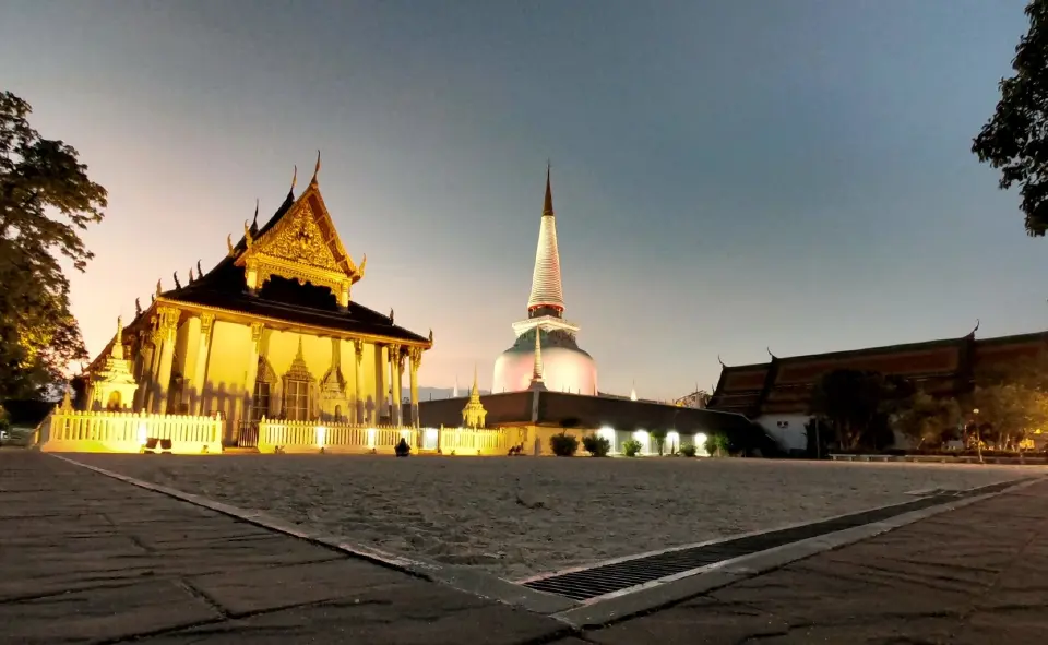 วัดพระมหาธาตุ วรมหาวิหาร จังหวัดนครศรีธรรมราช