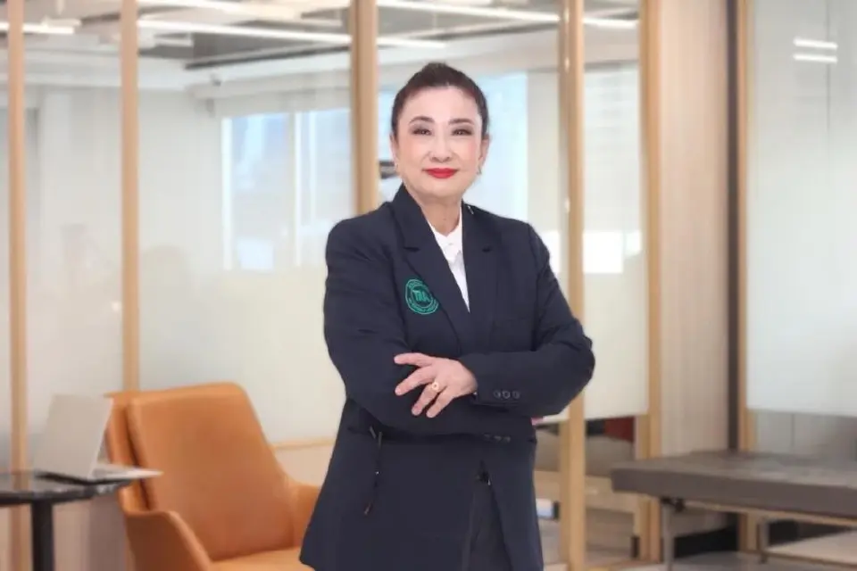 นางฐนิวรรณ กุลมงคล นายกสมาคมภัตตาคารไทย 