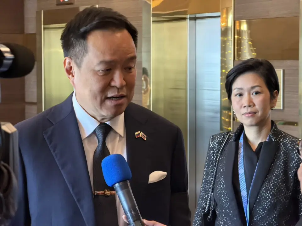 นายกรัฐมนตรี ให้สัมภาษณ์ โทรทัศน์รวมการเฉพาะกิจ ที่เมืองคาซาน สหพันธรัฐรัสเซีย