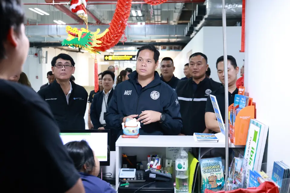 สรรเพชญ บุญญามณี รมช.คมนาคม ลงพื้นที่จังหวัดภูเก็ต เพื่อติดตามการแก้ไขปัญหาคมนาคม ทั้งทางบก ทางน้ำ และ ท่าอากาศยาน