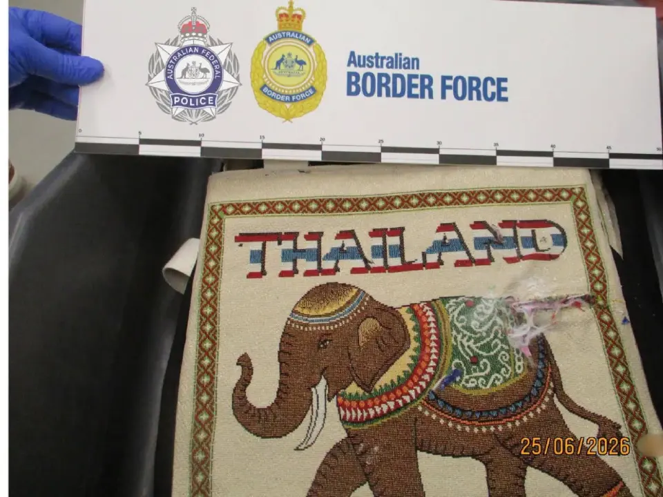 ตำรวจจับกุมแอร์โฮสเตทการบินไทย ขนเฮโรอีน เข้าออสเตรเลีย