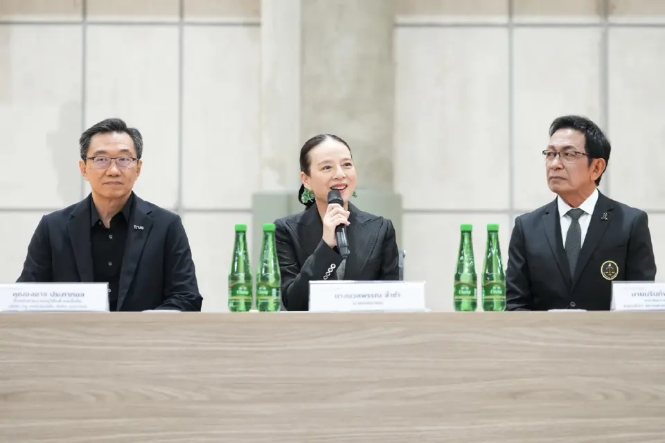แถลงข่าวสมาคมฟุตบอลฯ บรรลุข้อตกลงเรื่องแนวทางการชำระหนี้ของสมาคมฯ ที่มีต่อ บมจ. สยามสปอร์ต ซินดิเคท และ บจก. ซีนิเพล็กซ์ (ทรูฯ)