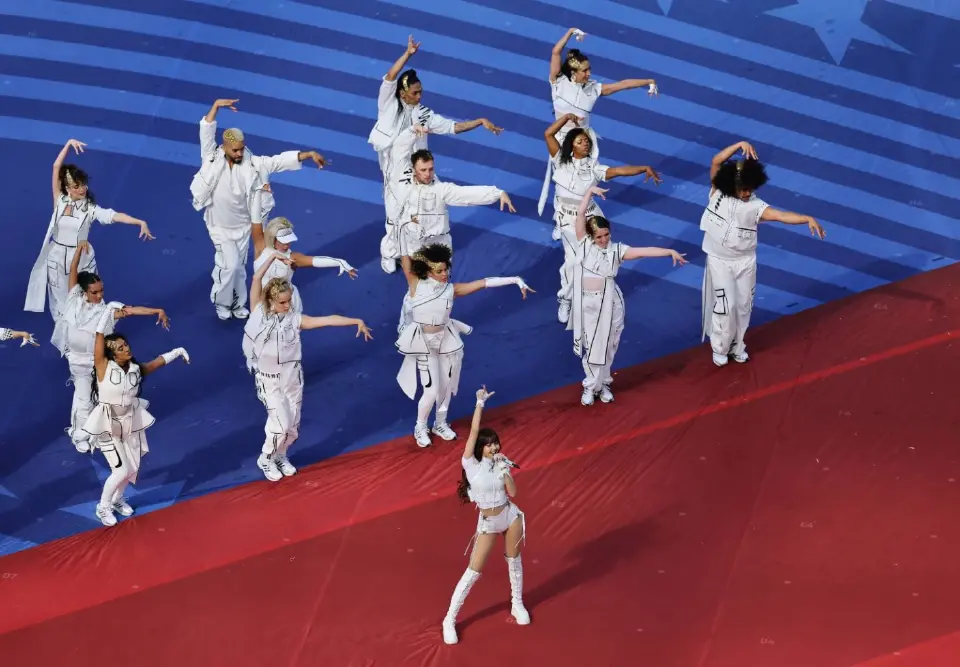 ลิซ่าสร้างประวัติศาสตร์ ขึ้นเวทีเปิดฟุตบอลโลก 2026 คนไทยคนแรก