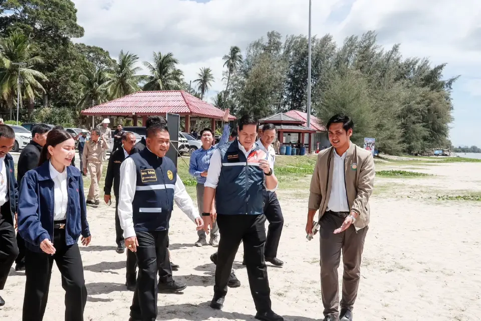 สรรเพชญ บุญญามณี หนุนพัฒนาชายหาดบ่อนนท์ นครศรีธรรมราช