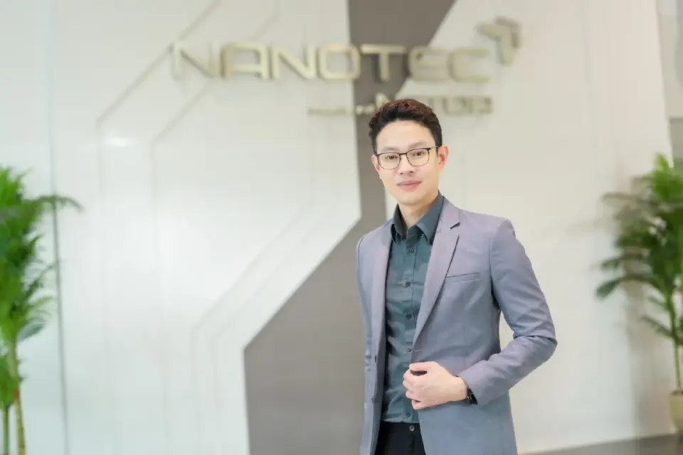 ดร.ธวิน เอี่ยมปรีดี ผู้อำนวยการแผนงานนวัตกรรมแพลตฟอร์มสารออกฤทธิ์จากสมุนไพรไทยเพื่อความงาม สุขภาพ และอายุยืนยาว (PhytoEX) สำนักงานพัฒนาวิทยาศาสตร์และเทคโนโลยีแห่งชาติ (สวทช.)