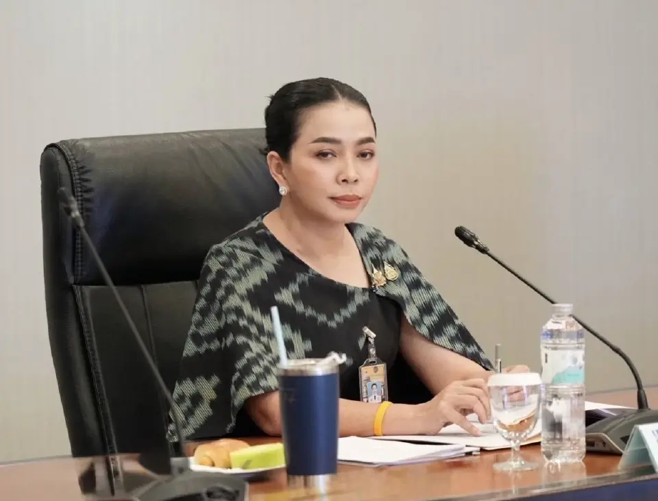 นางสุขสมรวย วันทนียกุล รัฐมนตรีประจำสำนักนายกรัฐมนตรี 