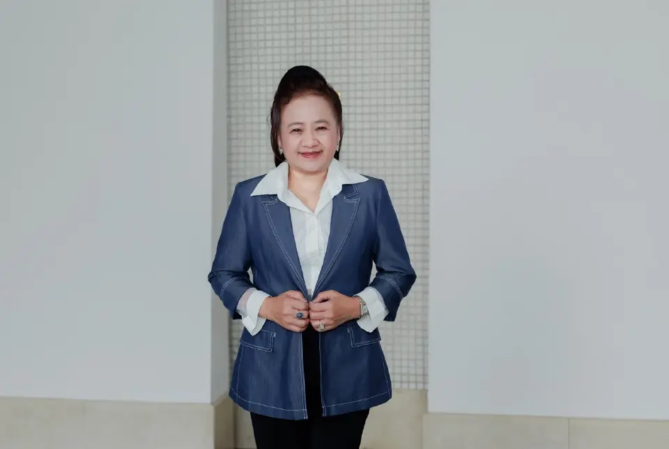 นางสาวธัญญศรัณ แสงทอง ผู้อำนวยการบริหารสมาคมการค้ายาสูบไทย