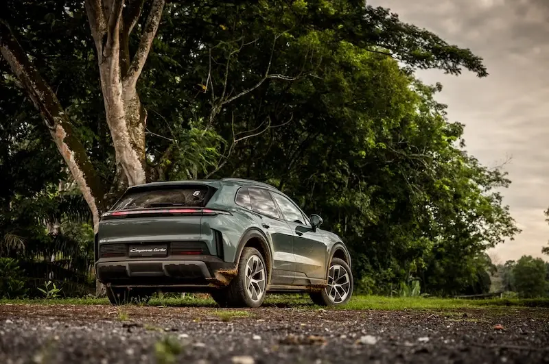 ลองขับ Porsche Cayenne Electric รูปแบบออฟโรด ที่ประเทศมาเลเซีย