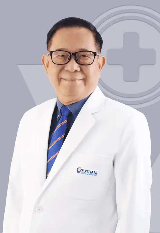 ศาสตราจารย์เกียรติคุณ นายแพทย์ประเสริฐ ศัลย์วิวรรธน์ ที่ปรึกษาประธานเจ้าหน้าที่บริหาร และประธานคณะกรรมการดูแลผู้ป่วยปลูกถ่ายไต โรงพยาบาลเวชธานี อินเตอร์เนชันแนล 