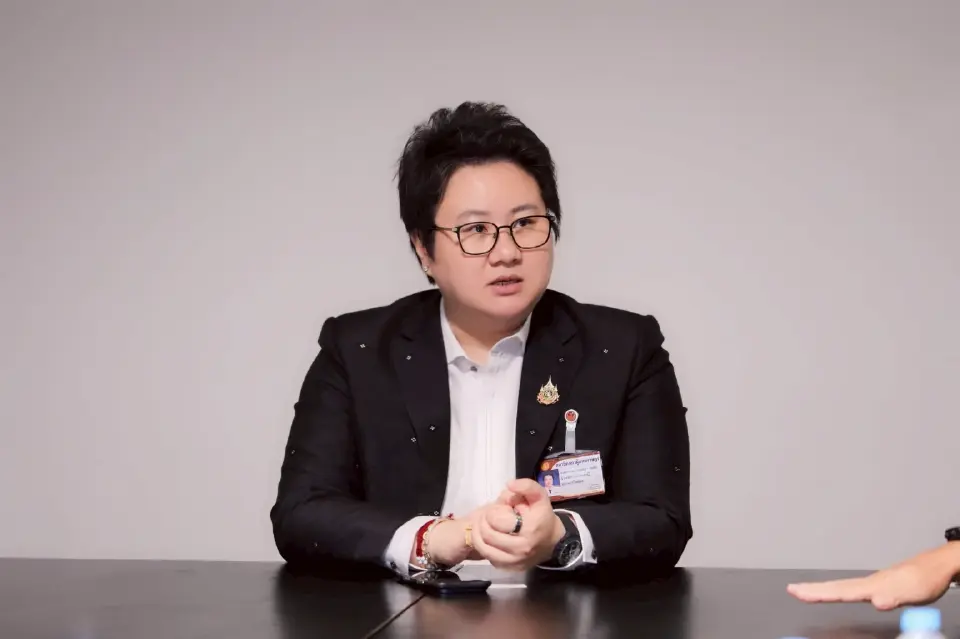 นางสาวแนน บุณย์ธิดา สมชัย รัฐมนตรีช่วยว่าการกระทรวงดีอี หรือ ดีอี