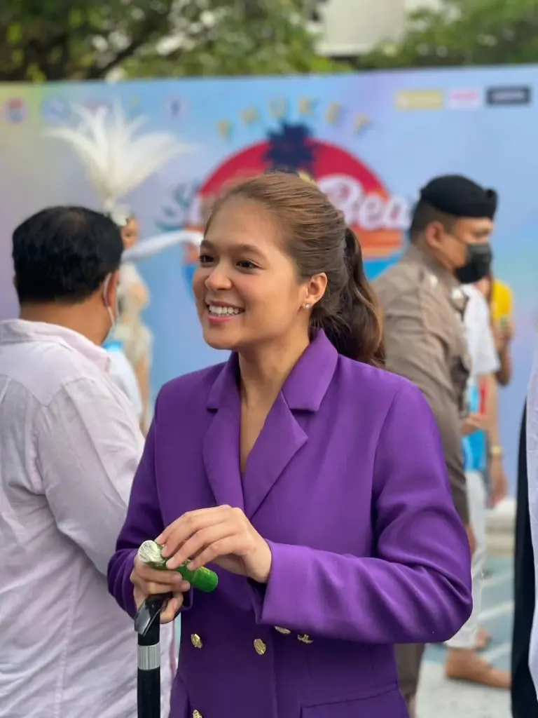 นางสาวพลอยทะเล ลักษมีแสงจันทร์ รองโฆษกประจำสำนักนายกรัฐมนตรี เผย รัฐบาลเดินหน้าขยายสิทธิบัตรทอง ครอบคลุม “ฮอร์โมนเพื่อการยืนยันเพศสภาพ” สำหรับคนข้ามเพศ ทั้งยาฮอร์โมน ตรวจแล็บ และดูแลสุขภาพจิต ลดความเสี่ยงจากการใช้ยาเอง พร้อมเริ่มกระจายยาเร็วสุด 10 มิถุนายนนี้