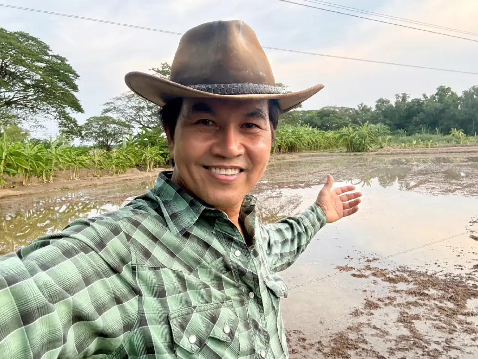 ทิ้งเก้าอี้ผู้บริหาร ใช้ชีวิตคาวบอยวัยเกษียณ ลุยสวนสุขใจ