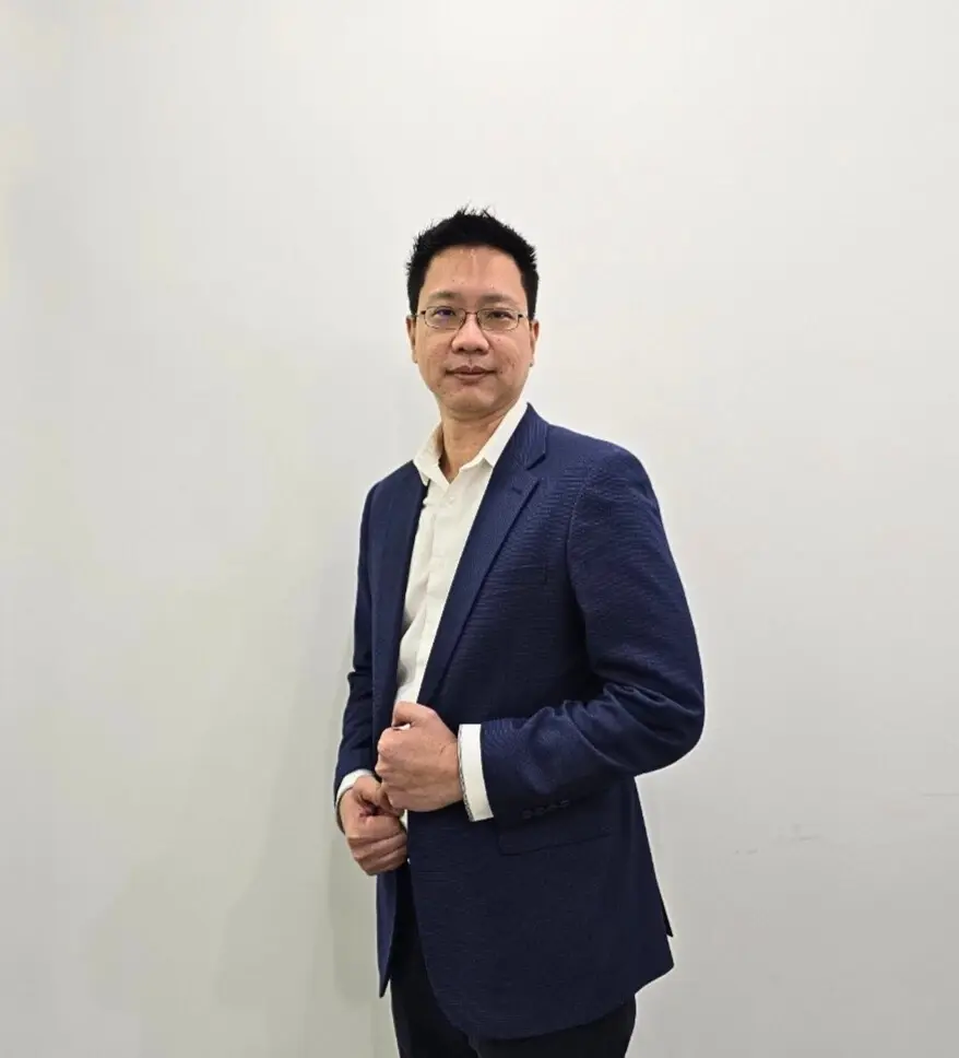 นายนวพร เกียรติขจรวงษ์ ประธานเจ้าหน้าที่สายงานบัญชีและการเงิน บริษัท คิง เจน จำกัด (มหาชน) หรือ KGEN