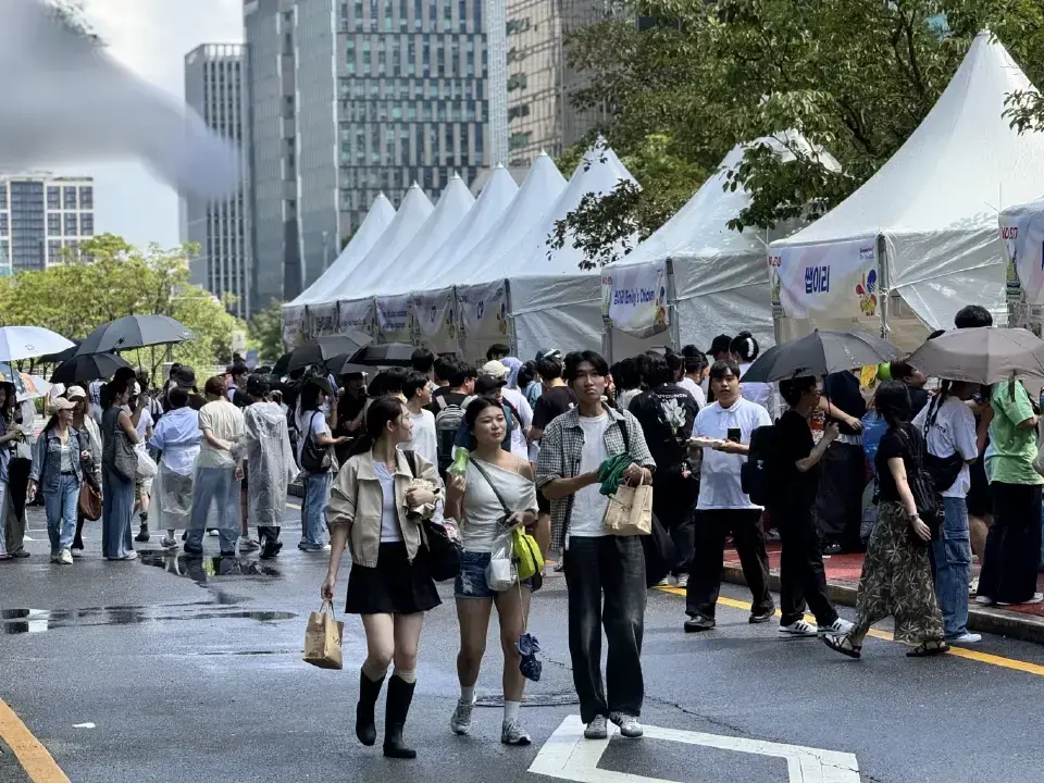 บรรยากาศงาน Sawasdee Seoul Thai Festival 2025: Discover Thailand