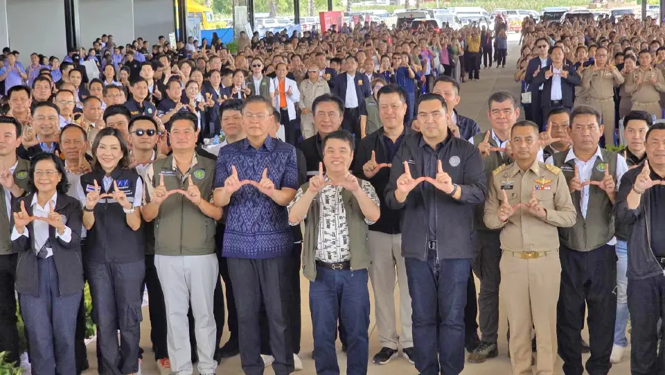 ‘สุริยะ’พาชมพืชสวนโลกอุดร ปักหมุดเที่ยว Wetland แห่งแรกโลก ชูเสน่ห์ “หนองแด” เชื่อมคน-น้ำ-พืช สู่เมืองสีเขียวแห่งอนาคต