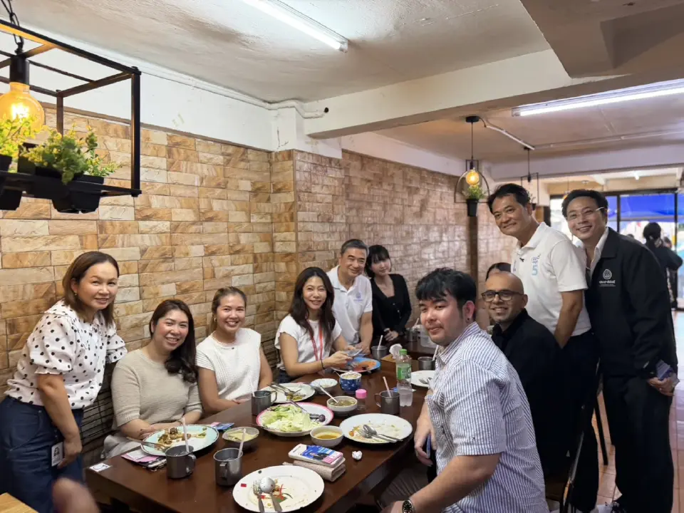 “อนุชา-อภิสิทธิ์”นำทัพปชป.ลุยซันพลาซ่าหาเสียงผู้ว่าฯ กทม.โค้งสุดท้าย