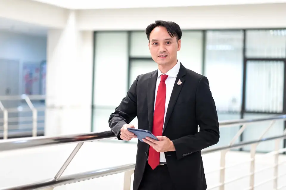 ดร.ชัย วุฒิวิวัฒน์ชัย ผู้อำนวยการศูนย์เทคโนโลยีอิเล็กทรอนิกส์และคอมพิวเตอร์แห่งชาติ หรือ เนคเทค 