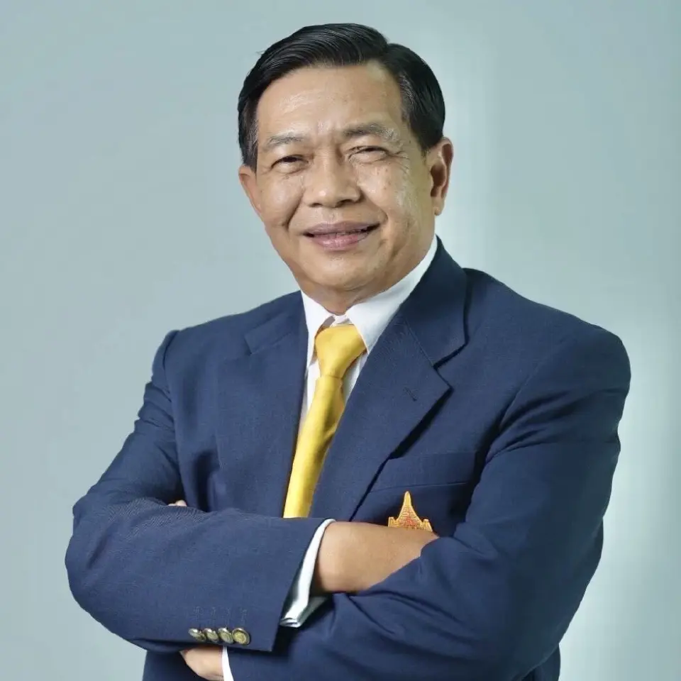 อลงกรณ์ พลบุตร ประธานสถาบันเอฟเคไอไอ (FKII Thailand)