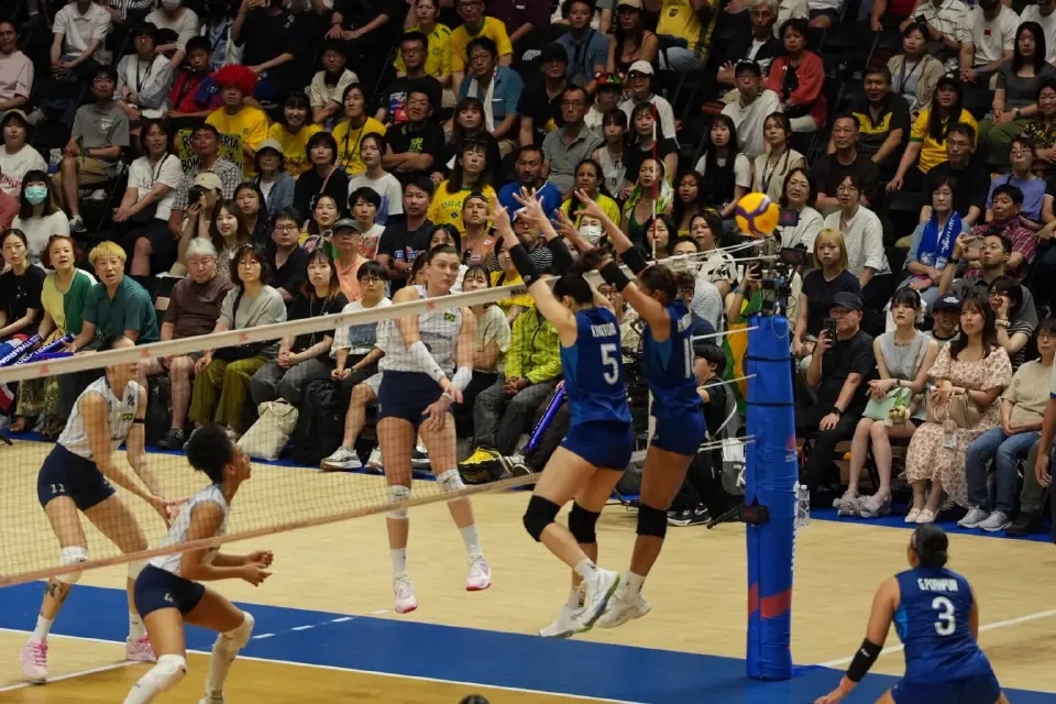 ช็อกโลก สาวไทยระเบิดฟอร์มตบบราซิล 3-0 เซต การันตีรอดตกชั้น VNL 2026