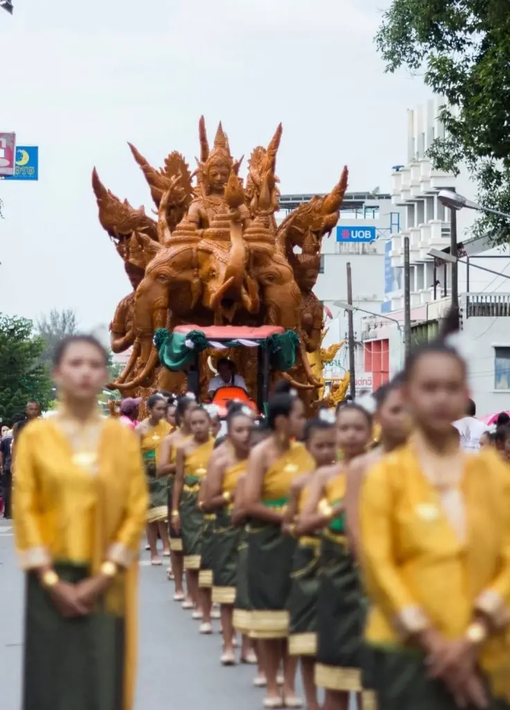 ประเพณีแห่เทียนเข้าพรรษาจังหวัดอุบลราชธานี ประจำปี 2569