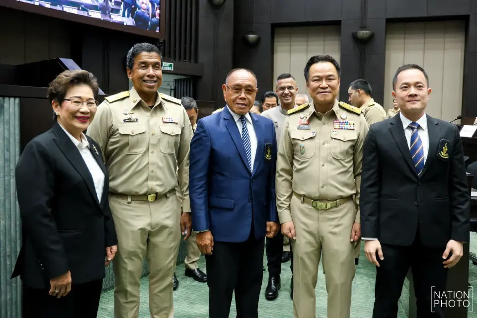 นายอนุทิน ชาญวีรกูล นายกฯและรมว.มหาดไทย เป็นประธานเปิดการประชุมสภากรุงเทพมหานคร 