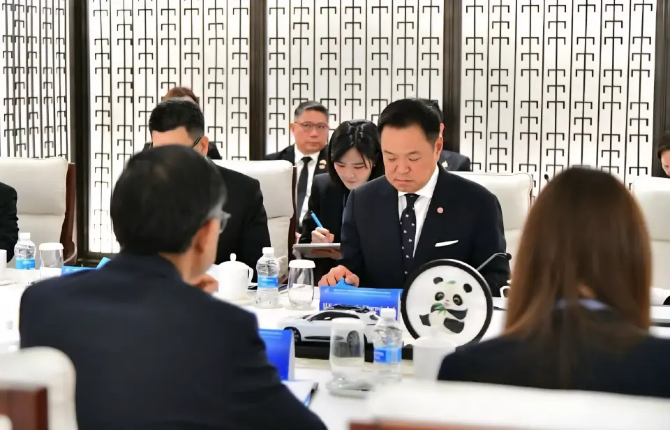 อนุทิน ชาญวีรกูล นายกรัฐมนตรี