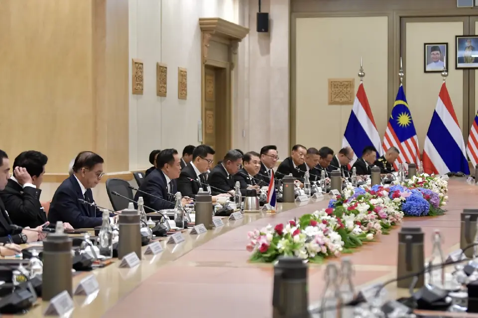 นายอนุทิน ชาญวีรกูล นายกรัฐมนตรีและรัฐมนตรีว่าการกระทรวงมหาดไทย ได้หารือเต็มคณะ กับดาโตะ เซอรี อันวาร์ อิบราฮิม นายกรัฐมนตรีมาเลเซีย 