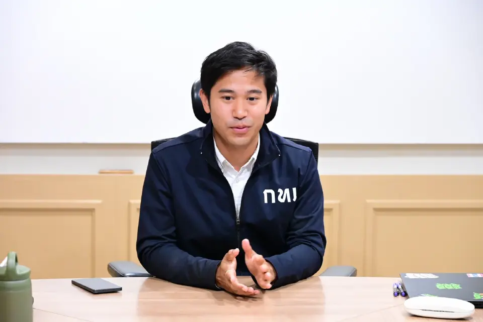 นายพรพรหม วิกิตเศรษฐ์ รองผู้ว่าราชการกรุงเทพมหานคร