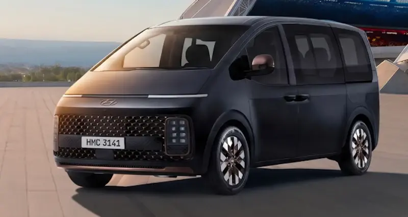 Hyundai Staria รุ่นนำเข้าจากประเทศมาเลเซีย 