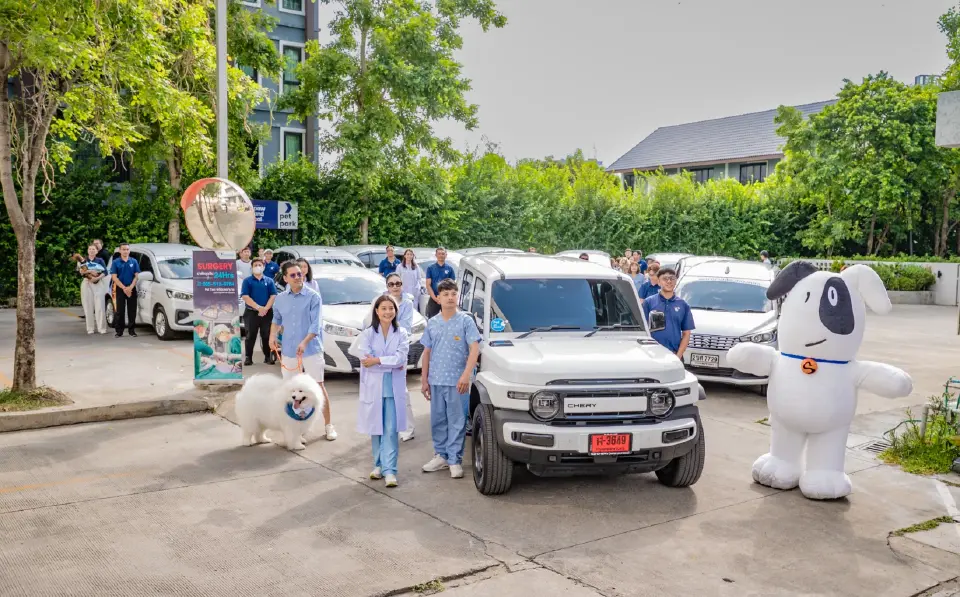 โรงพยาบาลสัตว์ทองหล่อ เปิดตัว Thonglor Pet Taxi  บริการ-รักษาทางการแพทย์แบบครบวงจร 
