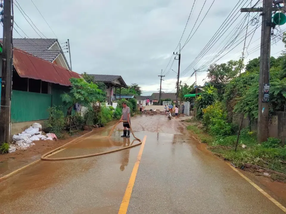 ผบช.ตชด.สั่งเร่งช่วยเหลือชาวแม่อาย เชียงใหม่ ประสบภัยฝนถล่ม ดินสไลด์