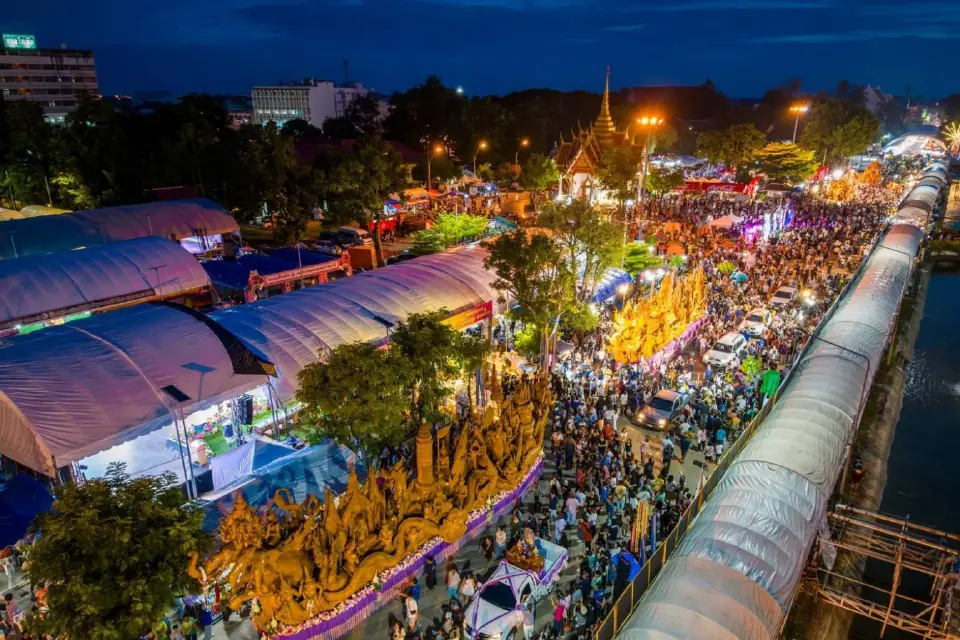 เริ่มแล้ว งานประเพณีแห่เทียนพรรษาอุบลราชธานี 2569 อลังการขบวนต้นเทียนสุดวิจิตร