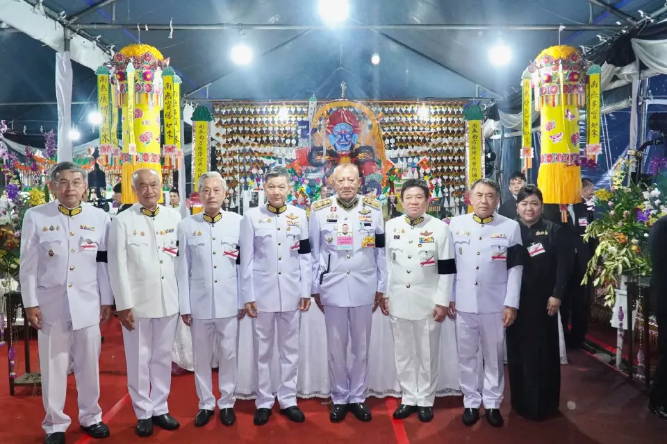 มูลนิธิป่อเต็กตึ๊งจัดพิธีกงเต๊กน้อมอุทิศถวายพระบรมศพสมเด็จพระนางเจ้าสิริกิติ์ฯ ณ พระที่นั่งดุสิตมหาปราสาท 