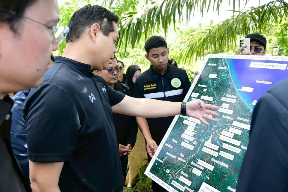 สรรเพชญ บุญญามณี รมช.คมนาคม ลงพื้นที่จังหวัดสงขลา เร่งแก้ปัญหาคลองและร่องน้ำตื้นเขิน 