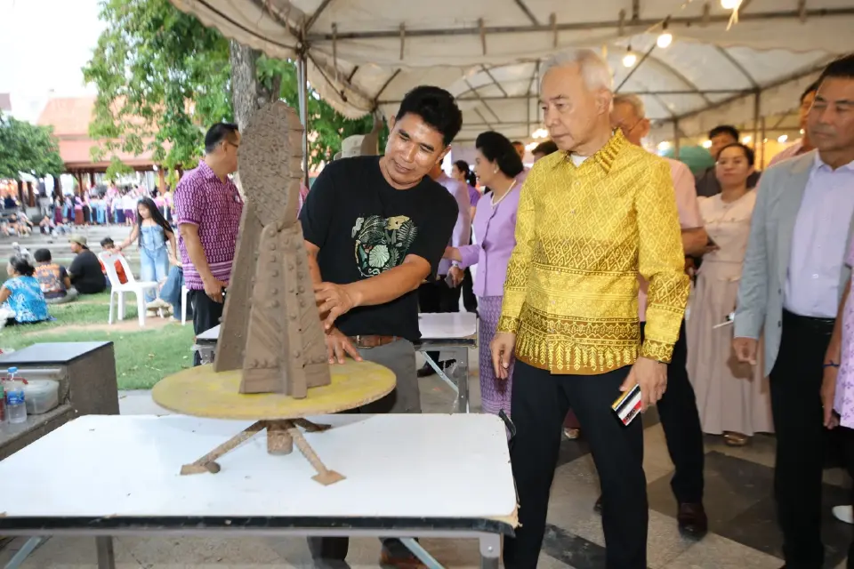 “สุวัจน์”เปิดมหกรรมแห่เทียนโคราช ชู Soft Power วัฒนธรรม ดันศก.-ท่องเที่ยว