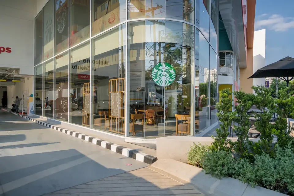 สตาร์บัคส์ลุยปี 69 ชู 4 กลยุทธ์โต รับตลาดกาแฟ 6.5 หมื่นล้าน ปักหมุด 600 สาขาต้นปี 70