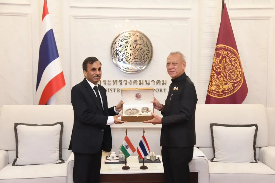 นายปุนีต อัครวาล (H.E. Mr. Puneet Agrawal) เอกอัครราชทูตสาธารณรัฐอินเดียประจำประเทศไทย เข้าพบนายพิพัฒน์ รัชกิจประการ รองนายกรัฐมนตรีและรัฐมนตรีว่าการกระทรวงคมนาคม เพื่อหารือแนวทางส่งเสริมความร่วมมือด้านการคมนาคมขนส่งระหว่างไทยและอินเดีย 