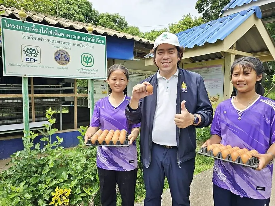 เมื่อ“แม่ไก่ปลดระวาง”กลายเป็นคลังอาหารหลังบ้าน เจาะลึกความสำเร็จ รร.ตชด.