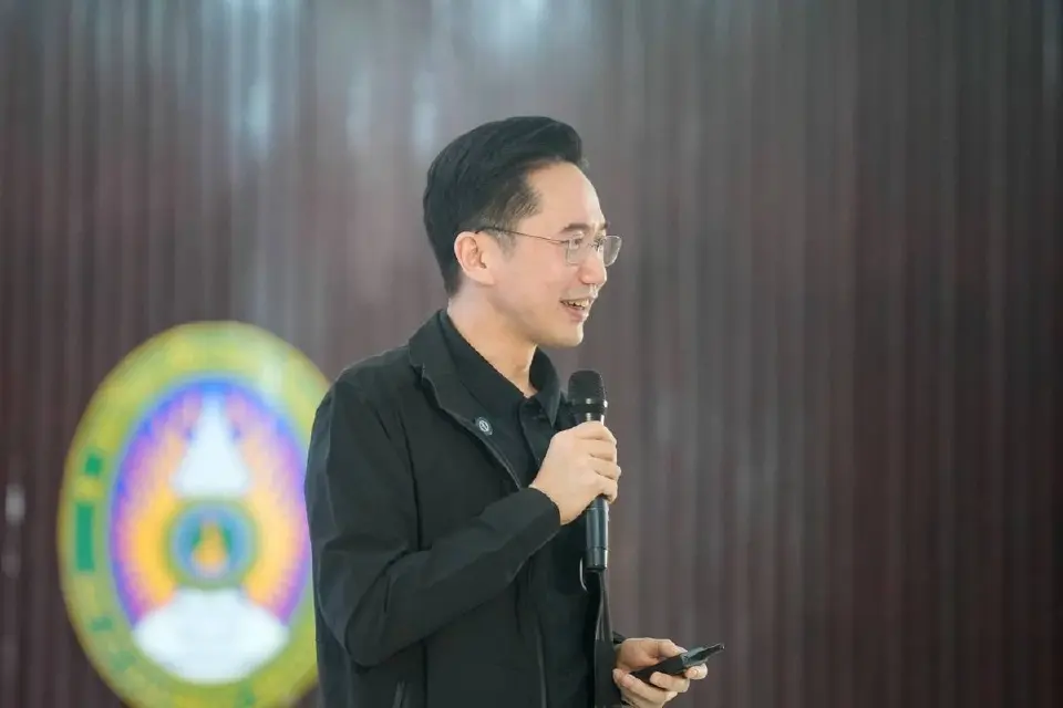 ศ.ดร.ยศชนัน วงศ์สวัสดิ์ รองนายกรัฐมนตรีและรัฐมนตรีว่าการกระทรวงการอุดมศึกษา วิทยาศาสตร์ วิจัยและนวัตกรรม (อว.)