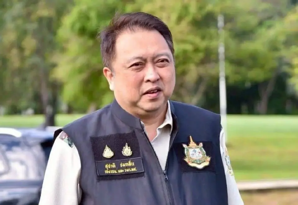 นายสุชาติ ชมกลิ่น รัฐมนตรีว่าการกระทรวงทรัพยากรธรรมชาติและสิ่งแวดล้อม