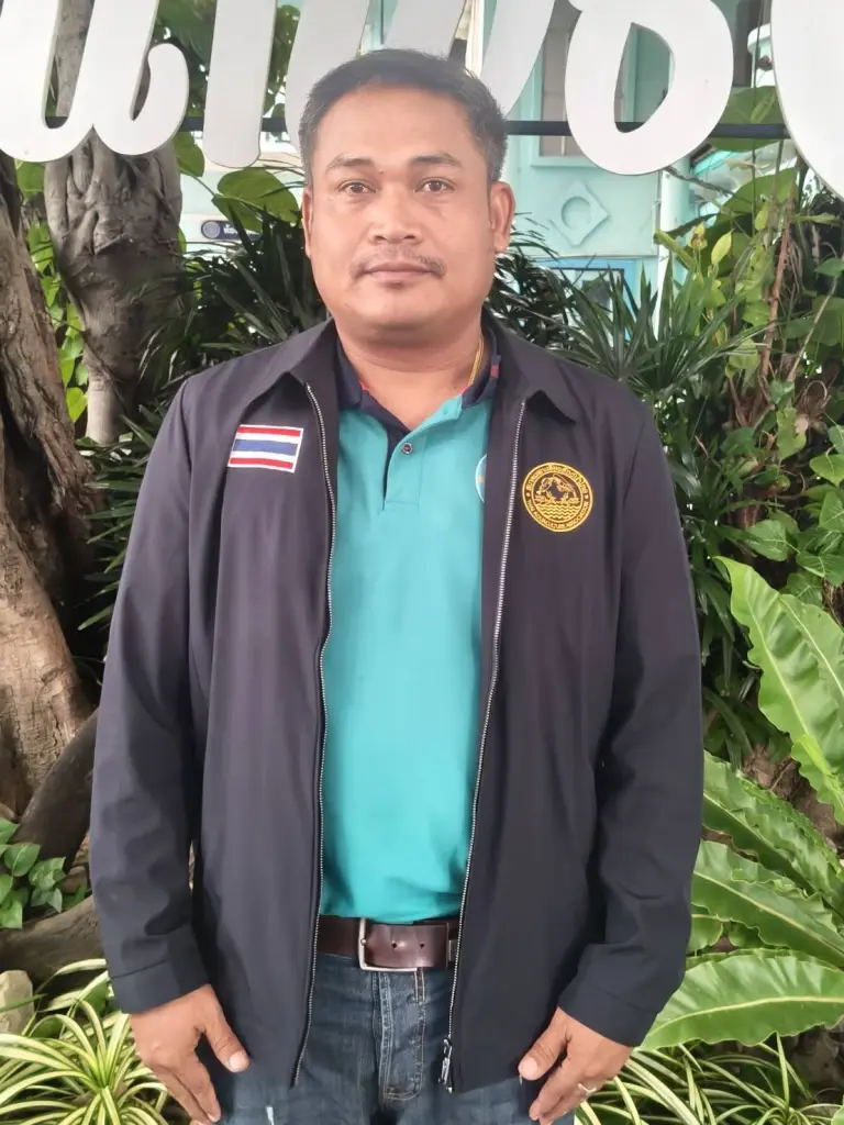 นายอาทิตย์ พรสุข ประธานชมรมผู้เลี้ยงกุ้งคุณภาพจังหวัดสุพรรณบุรี