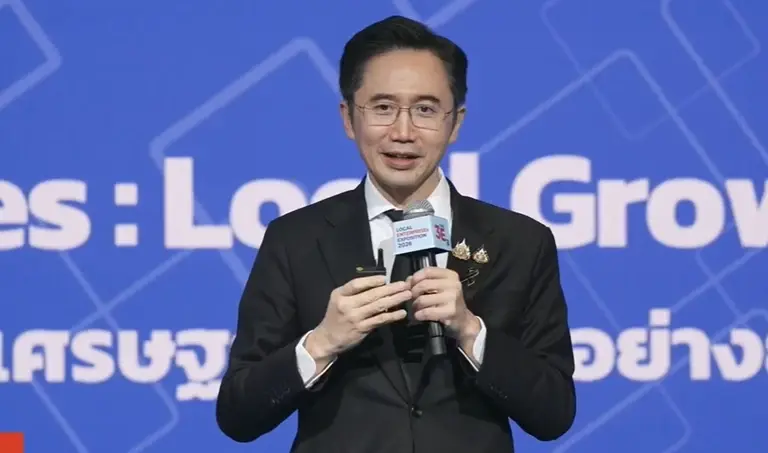 ศ.ดร.ยศชนัน วงศ์สวัสดิ์ รองนายกรัฐมนตรีและรัฐมนตรีว่าการกระทรวงการอุดมศึกษา วิทยาศาสตร์ วิจัยและนวัตกรรม (อว.)