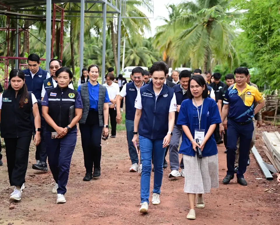 นางศุภจี สุธรรมพันธุ์ รองนายกรัฐมนตรีและรัฐมนตรีว่าการกระทรวงพาณิชย์ ลงพื้นที่ จ.ราชบุรี