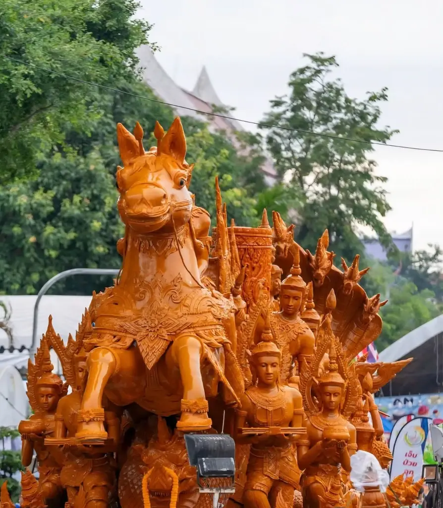 เริ่มแล้ว งานประเพณีแห่เทียนพรรษาอุบลราชธานี 2569 อลังการขบวนต้นเทียนสุดวิจิตร