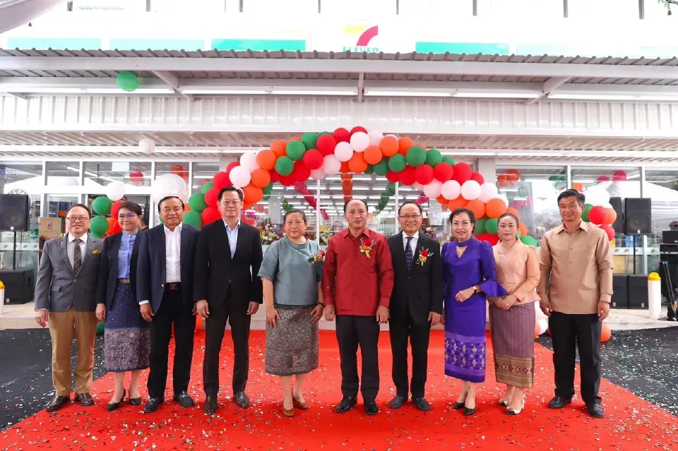 พิธีเปิดร้านเซเว่น อีเลฟเว่น สาขาแรก ณ นครหลวงเวียงจันทร์ สปป.ลาว 